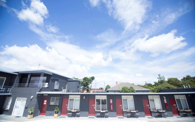 Siesta Central Apartments