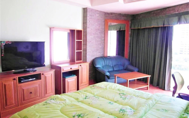 View Talay 1B sea View Apartment Pattaya