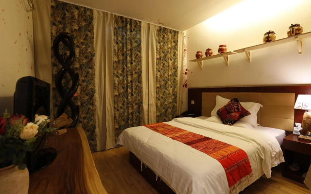 Pufengtang Wooden Art Hotel