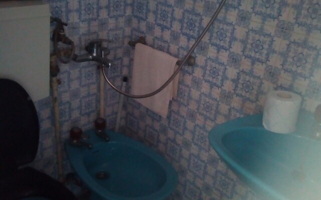 Studio in Guimarães, With Enclosed Garden and Wifi
