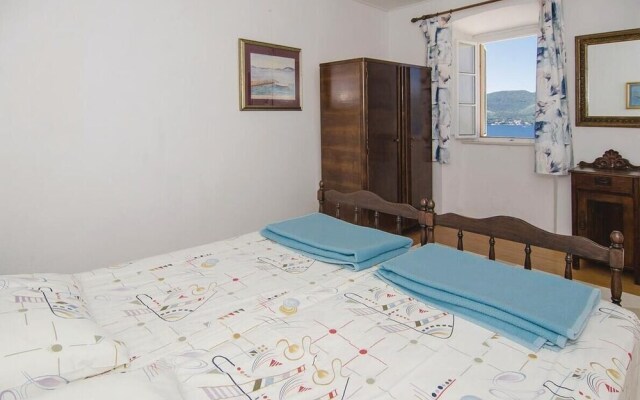 Stunning Home in Viganj With Wifi and 4 Bedrooms