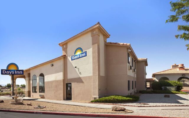 Days Inn by Wyndham Los Lunas