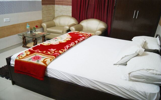Hotel Satya Palace