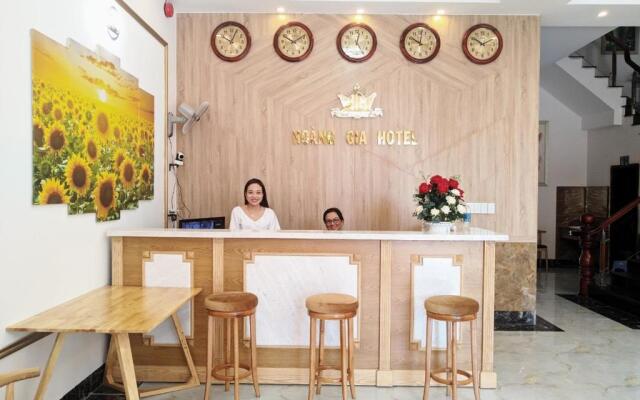 Hoang Gia Hotel Con Đao
