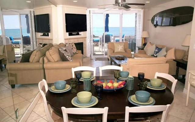 Absolute Beach Front Bliss @ Newell Beach