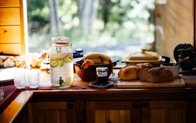 Skeena River House Bed & Breakfast