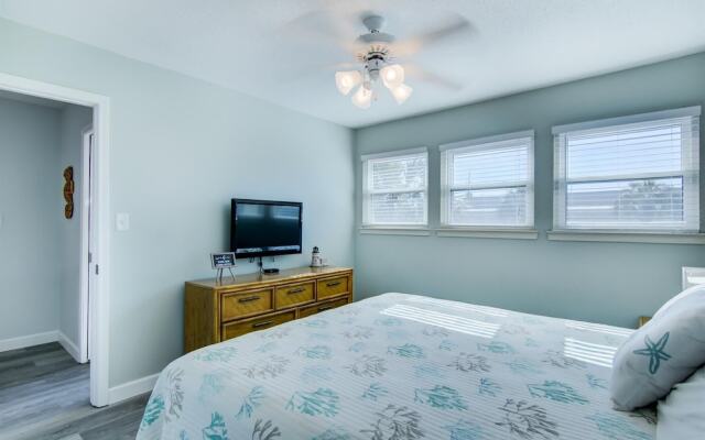 2 B, Three Bedroom Townhome