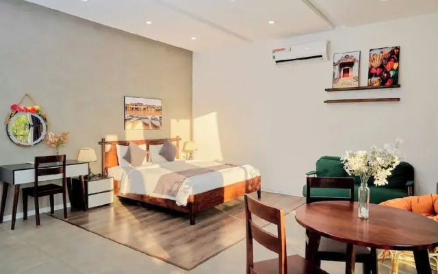 Charm Champion Villa Hoian