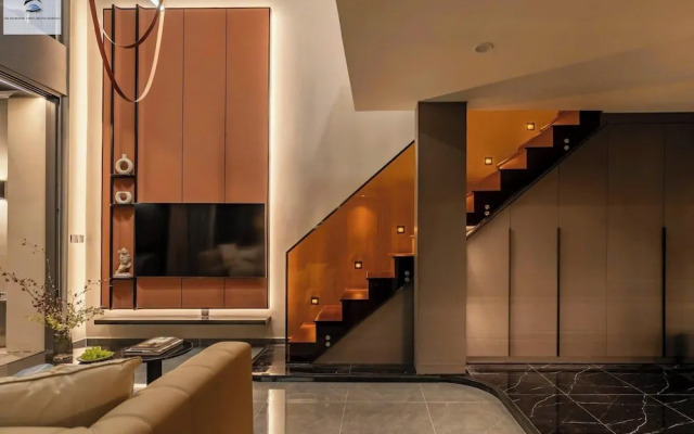 The Metropole Opera Deluxe Residence