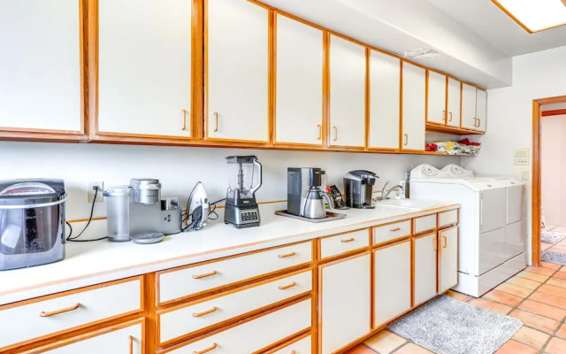 Beautiful Tucson Oasis w/ Pool, Views & Privacy!