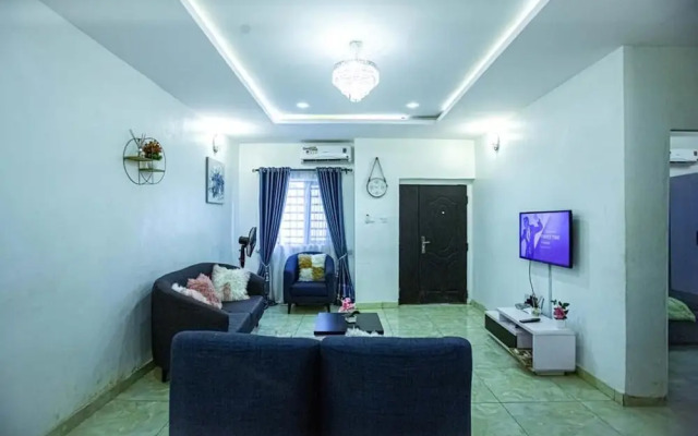 Immaculate 2-bed Apartment in Lagos