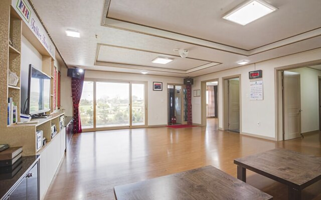 Jeju Father House Pension