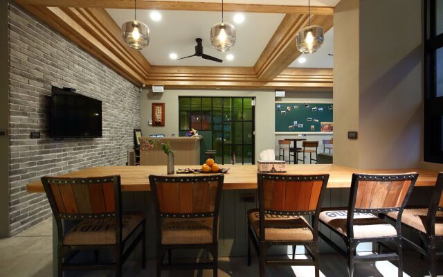Midori Hostel
