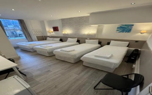 Tony's House Hotel
