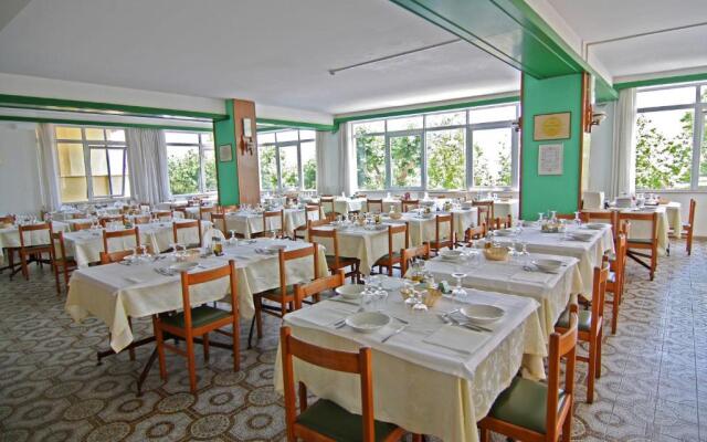 Hotel Cesare