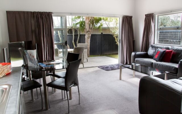 Martinborough Mews
