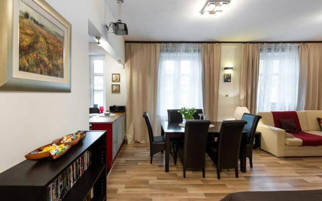 Cosy and Bright Apartment - Old Town