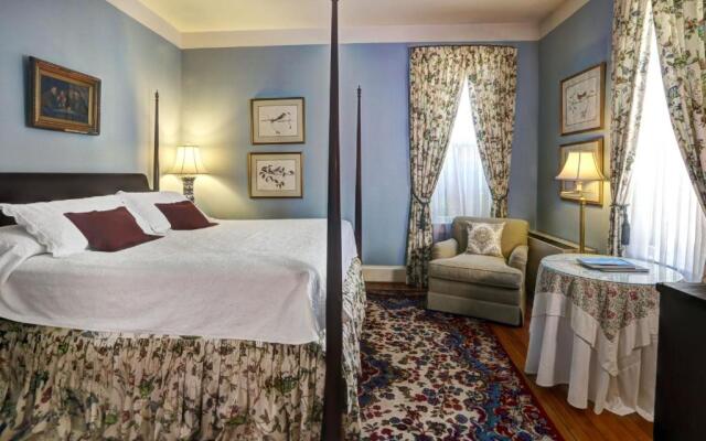 200 South Street Inn