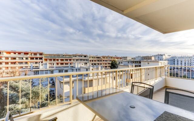 Navarre Apartment 1