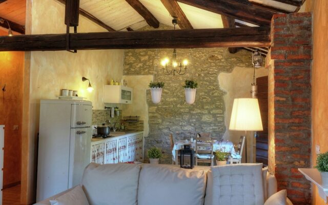 Bright Holiday Home in Modigliana With Swimming Pool