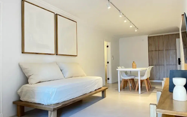 Simply Feel At Home Apartments