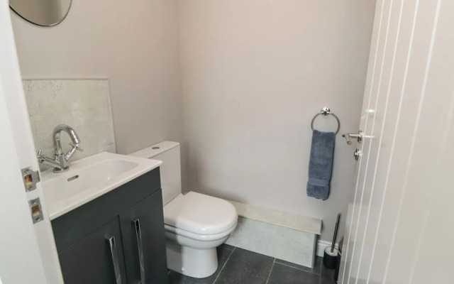 2 Staveley Cottages