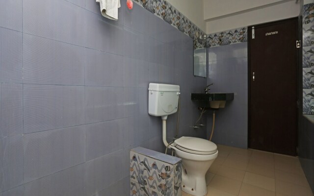 OYO 9926 Hotel Bharat INN