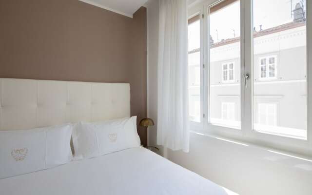 Vis a Vis Apartments