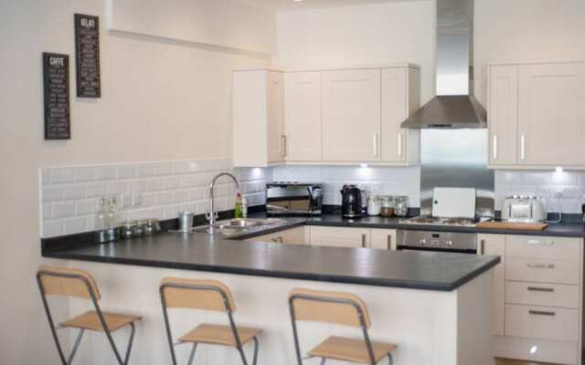 The Broadmead Forest - Spacious City Centre 3BDR Apartment