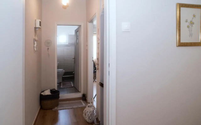 Mary's Dreamy Maisonette