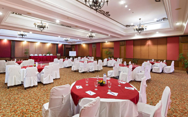 Bar Peepal Resort