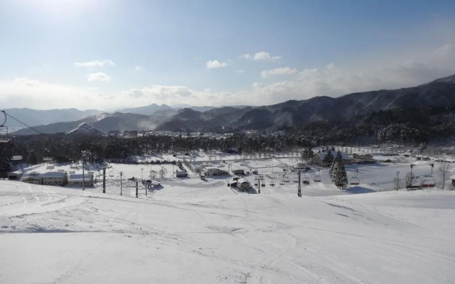 Kannabe Highland Hotel