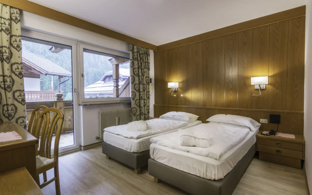 Hotel Ramon