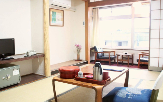 Riverside Hotel Shoei