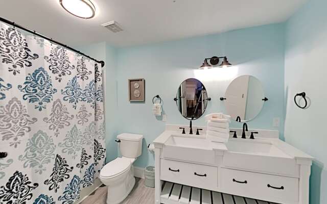 Crystal Dunes by Southern Vacation Rentals