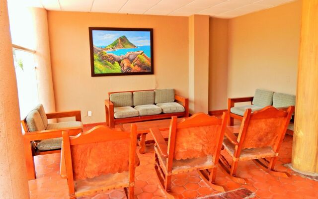Hotel Las Jacarandas