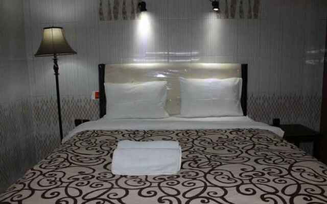 Hotel Prima Asri 153