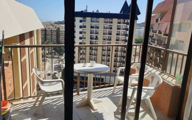 Tasteful Apartment in Fuengirola With Patio