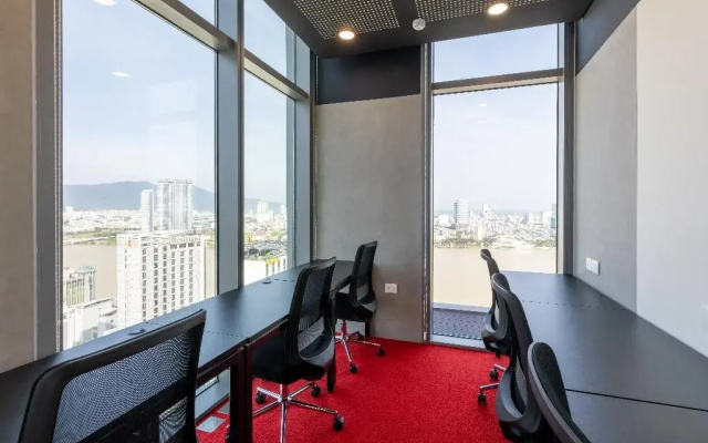 Wink Hotel Danang Centre - 24hrs Stay