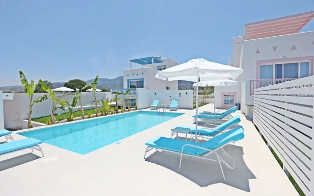 Xenos Villa 6 With a Private Pool Near the sea