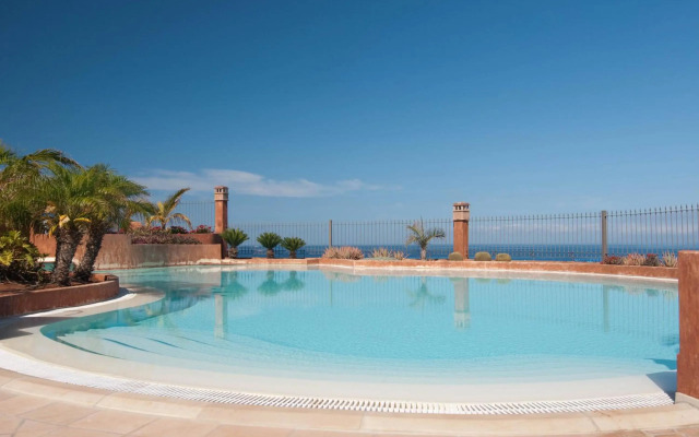 Alzaro 1-3 DELUXE SEA VIEW & JACUZZI 3B