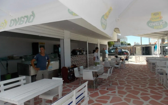 Santa Paola Hotel - In Sarandë (Kodrra)