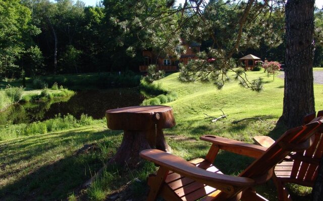 The Highlands Motel & Lodge