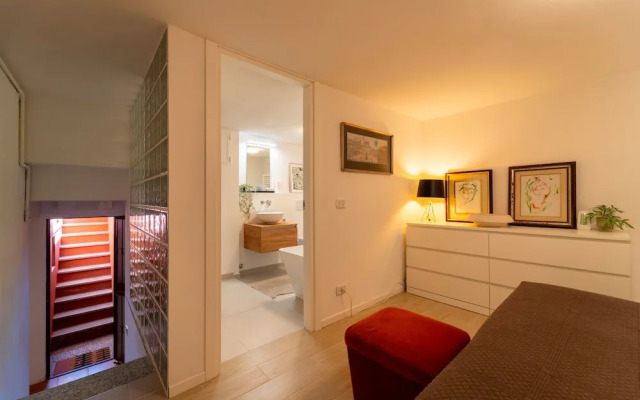 Panorama Lake and Garden