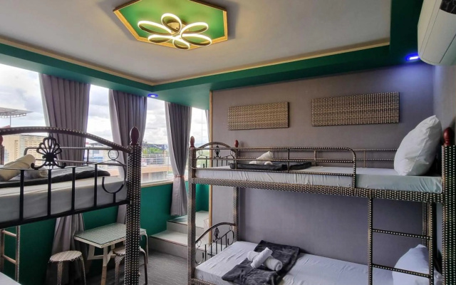 Attic Capsule Hotel