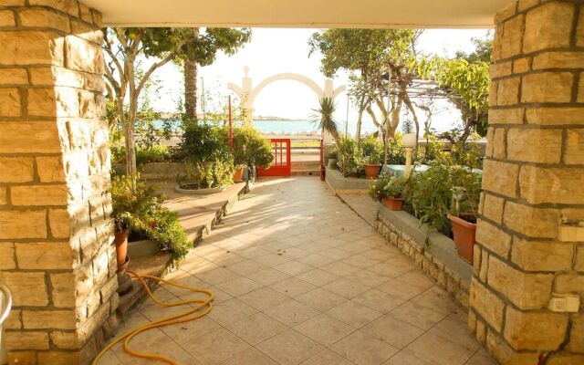 Apartments Tona