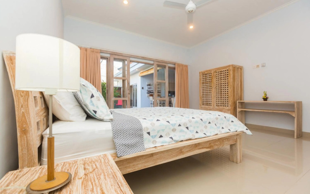 Castro Villa – Guest Rooms – Kuta