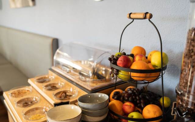 Brit Hotel Confort La Tour Blanche