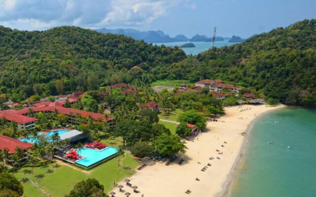 Holiday Villa Beach Resort & Spa Langkawi