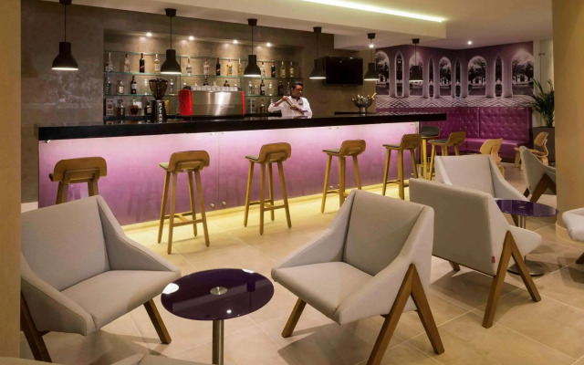 Mercure Santa Marta Emile